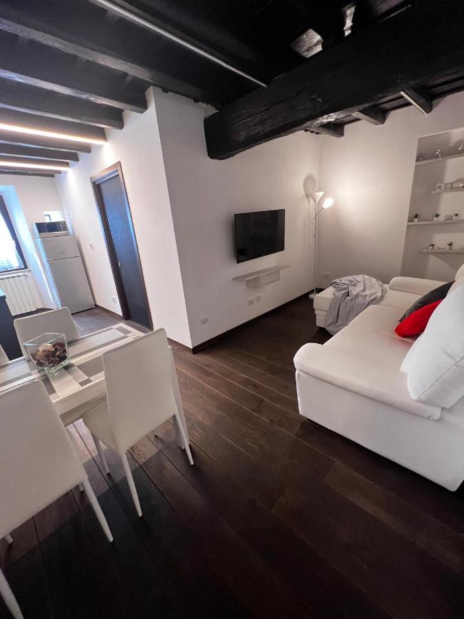 Lu.Ni. Guesthouse Roma Esterno foto